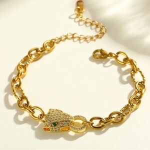 Panther Head Link Bracelet — 18K Gold-Plated Luxury Style